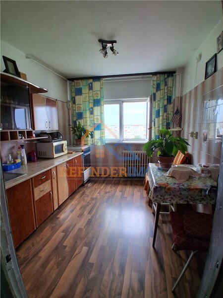 Berceni / Brancoveanu / Apartament 4 camere 81 mp / Metrou / Parc